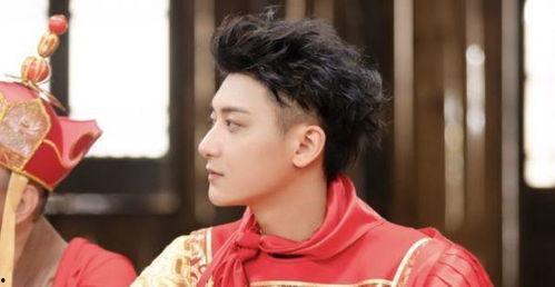 最新爆料杨紫黄子韬,甜蜜互动引网友热议